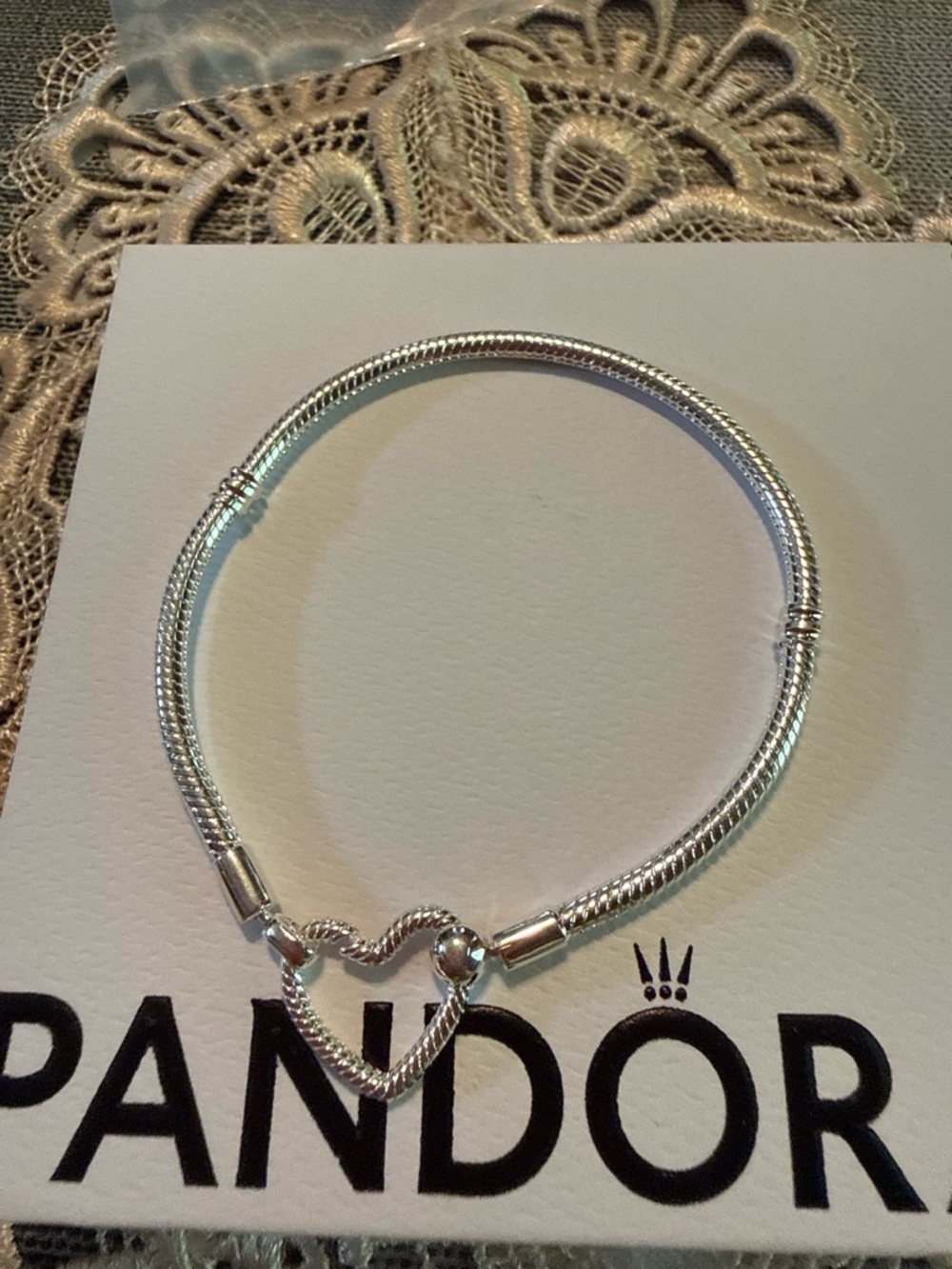 Pandora Moments Heart Snake Chain Bracelet - Picture 3 of 6